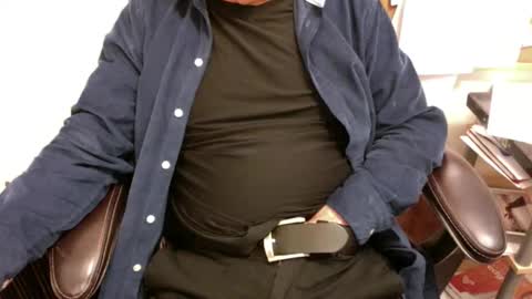 Snapshot of dadooronron69 chatting on 11-15-25, 05:31 dadooronron69 online show from 11-15-25, 05:31