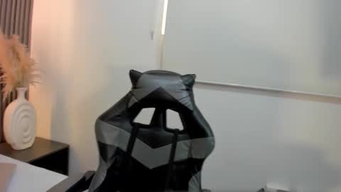 D A  F N E online show from 01-14-26, 02:44