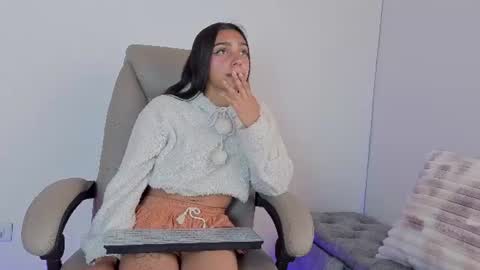 Dafen online show from 07-18-26, 01:04