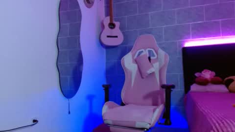 dafne_hot77 online show from 04-21-26, 06:44