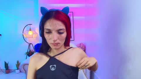 dafne huges online show from 01-19-25, 03:21