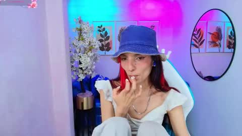 dafne huges online show from 11-29-25, 09:18