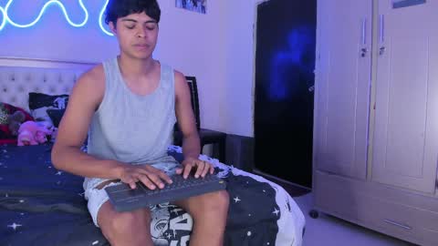 dafnezahiraa  online show from 04-06-26, 04:46