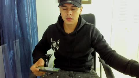 Snapshot of dage_19 chatting on 01-26-25, 03:38 my name is Jhon and I live in colombia online show from 01-26-25, 03:38