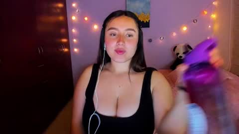 Snapshot of dahi_anne chatting on 12-13-24, 02:43 Call me D online show from 12-13-24, 02:43