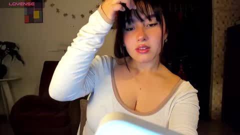 Snapshot of dahi_anne chatting on 01-21-25, 03:26 Call me D online show from 01-21-25, 03:26