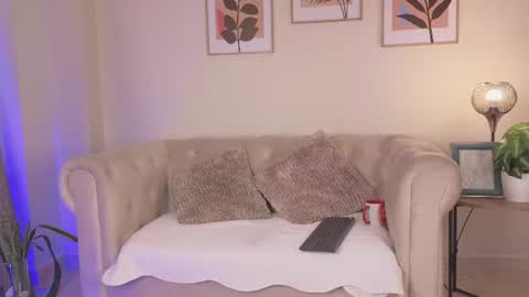 Dahiann Walcott online show from 07-09-26, 06:56