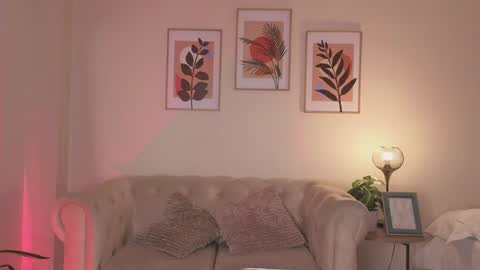 Dahiann Walcott online show from 08-03-26, 05:27