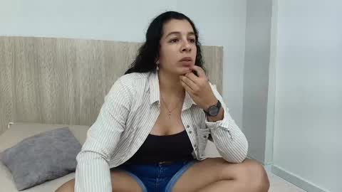 Daia Vega online show from 04-17-26, 07:06