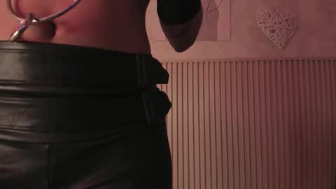 Daiana online show from 10-30-25, 09:26