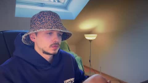 Daimon  online show from 03-09-25, 03:16