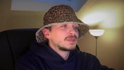 Daimon  online show from 03-10-25, 04:25