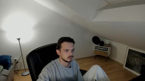 Daimon  online show from 10-21-25, 10:10