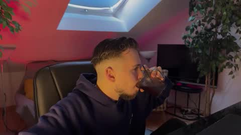 Daimon  online show from 02-21-26, 10:38