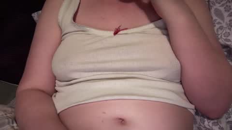 Snapshot of dairystation chatting on 05-16-26, 06:10 Mx Mommy Moo online show from 05-16-26, 06:10