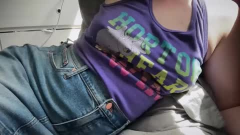 Snapshot of dairystation chatting on 06-09-26, 06:30 Mx Mommy Moo online show from 06-09-26, 06:30