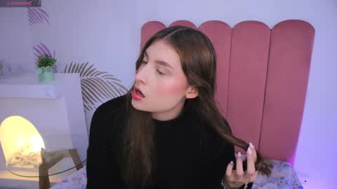 Lauren            online show from 02-26-25, 12:14