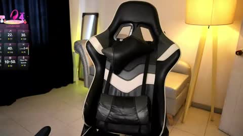 Lauren            online show from 09-09-25, 02:38