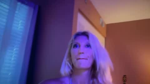 Daisy137 online show from 06-25-26, 03:27