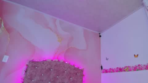 Snapshot of daisy__rose chatting on 01-15-25, 03:00 Dai online show from 01-15-25, 03:00