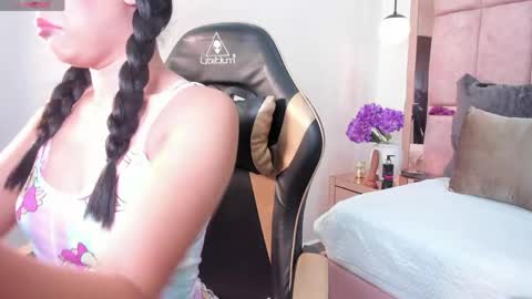 Snapshot of daisy_bloomm chatting on 06-05-26, 12:11 Daisy Bloom online show from 06-05-26, 12:11