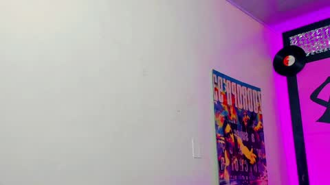 daisy_jonexxx22 online show from 04-21-26, 03:46