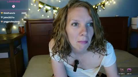 Snapshot of daisy_lovely chatting on 08-04-26, 04:37 daisy_lovely online show from 08-04-26, 04:37