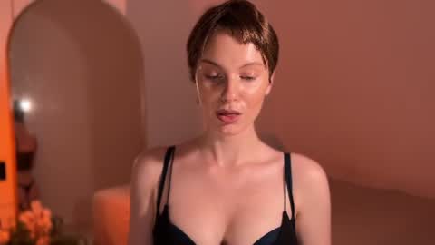Snapshot of daisy_mint chatting on 07-26-26, 05:20 Daisy Fansly - Daisyymint online show from 07-26-26, 05:20