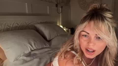 Daisy Dreams online show from 03-08-26, 10:13