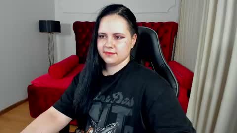 Snapshot of daisyharts chatting on 07-26-26, 05:31 DaisyHarts online show from 07-26-26, 05:31