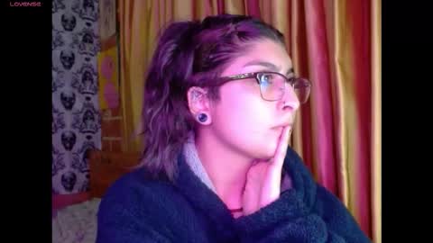    --  -- help me reach 100 hands up  online show from 11-12-25, 03:29