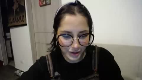 IG  dakotasofiaa online show from 01-24-25, 04:37