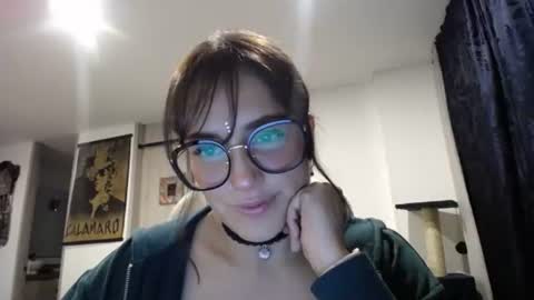 IG  dakotasofiaa online show from 02-23-25, 02:07