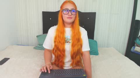 Snapshot of dakota_alice chatting on 02-07-25, 02:50 Dakota and Valerie online show from 02-07-25, 02:50