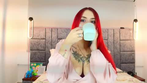 Dakota-Megan online show from 12-05-25, 01:52