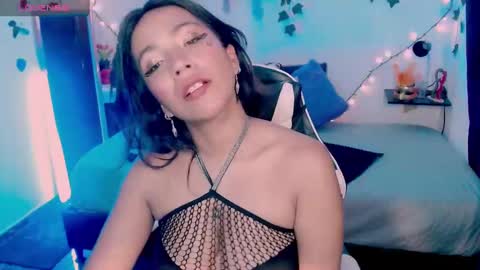 Snapshot of dakota_ro chatting on 09-19-25, 06:41 Caroliina online show from 09-19-25, 06:41