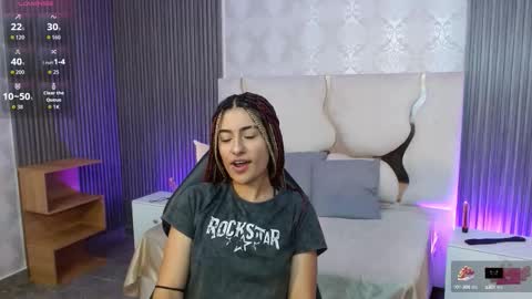 Snapshot of dakota_tay1 chatting on 09-15-25, 12:05 Dakota online show from 09-15-25, 12:05