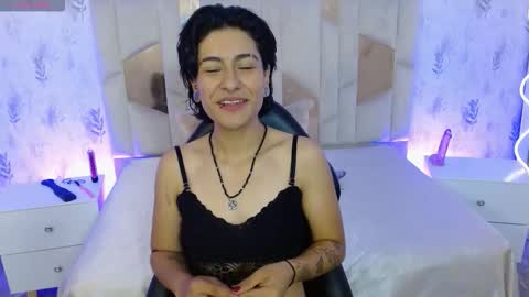 Snapshot of dakota_tay1 chatting on 09-20-25, 12:06 Dakota online show from 09-20-25, 12:06