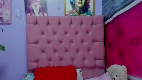 Mariana online show from 10-23-25, 08:40