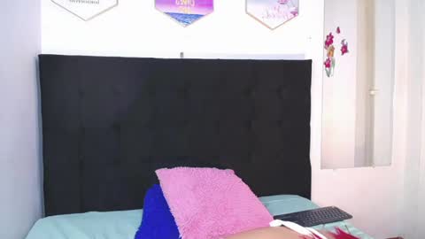 Daakota  online show from 04-01-26, 12:28