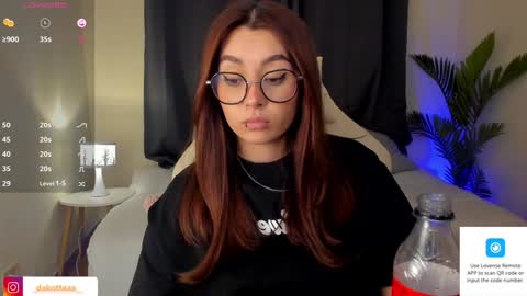 dakottaa__ online show from 12-19-24, 02:12