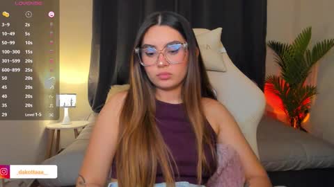 dakottaa__ online show from 03-18-26, 11:52