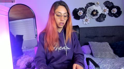 Dalia online show from 01-29-25, 01:37