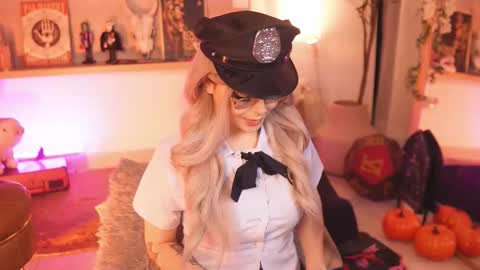 Snapshot of dalia_morgan chatting on 10-24-25, 11:34 Dalia Morgan online show from 10-24-25, 11:34