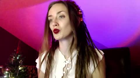 Dalia  online show from 12-26-24, 01:32