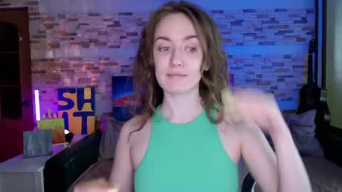 Dalia  online show from 06-23-26, 11:19