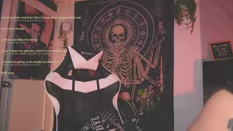 dalia_vorhees online show from 12-18-25, 02:06