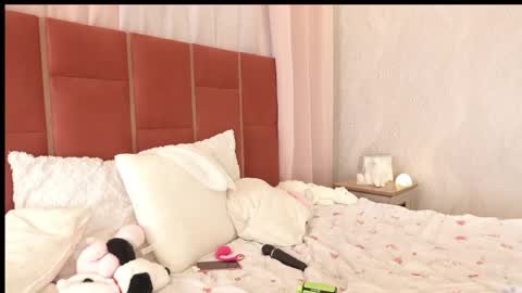 Snapshot of daliacruz chatting on 05-29-26, 04:27 Dalia bondage online show from 05-29-26, 04:27