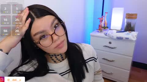 Snapshot of daliapunkt chatting on 01-09-25, 12:25 Dalia online show from 01-09-25, 12:25