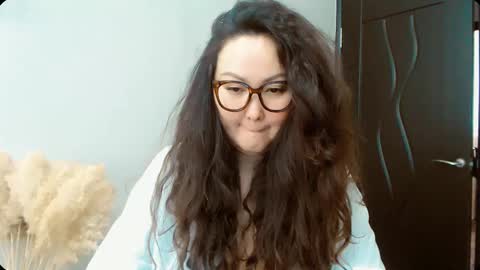 Snapshot of dalidayes chatting on 09-18-25, 08:05 Dali online show from 09-18-25, 08:05